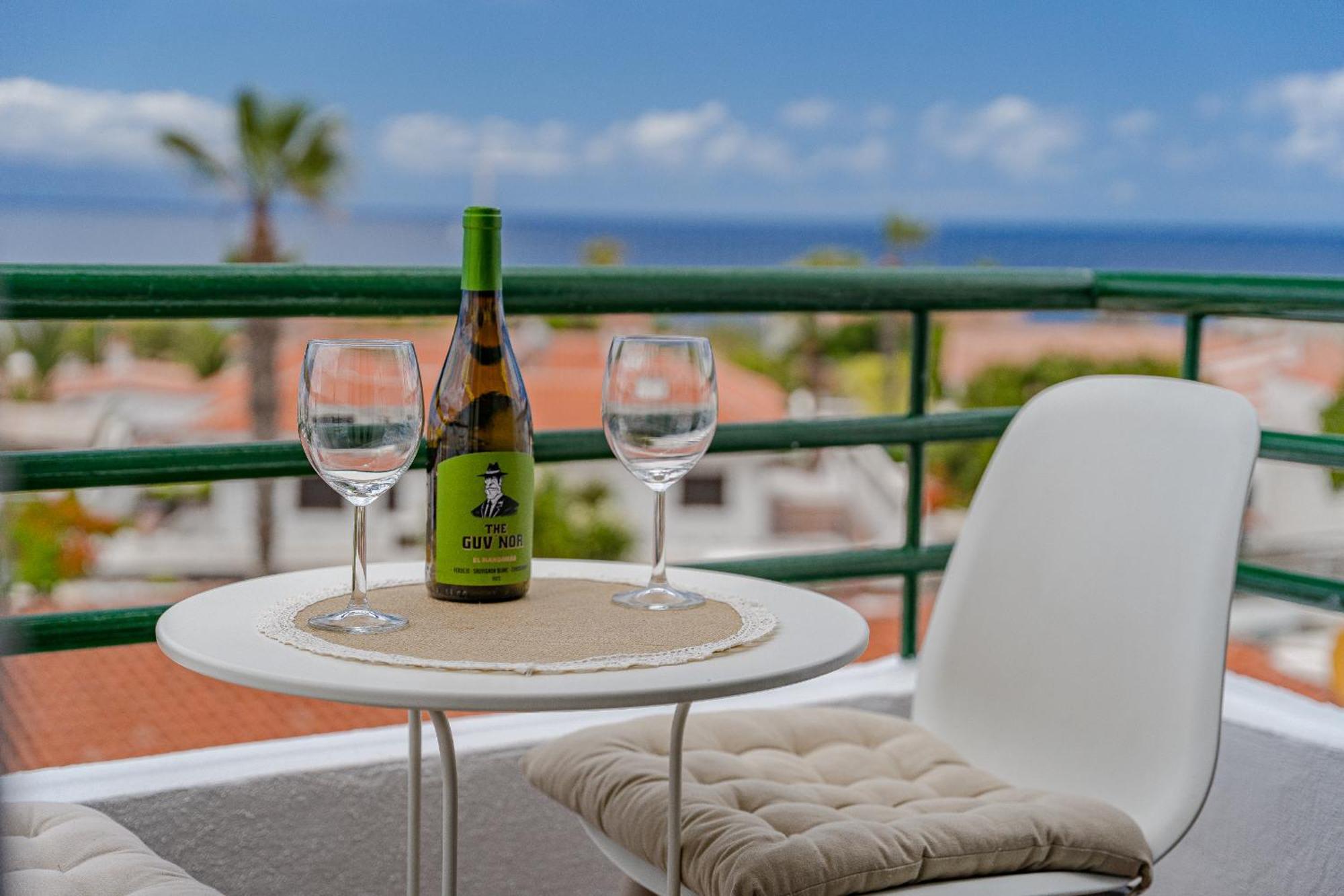 2Bdr Ocean View & Large Private Terrace In Puerto De Santiago Lägenhet Puerto de Santiago  Exteriör bild