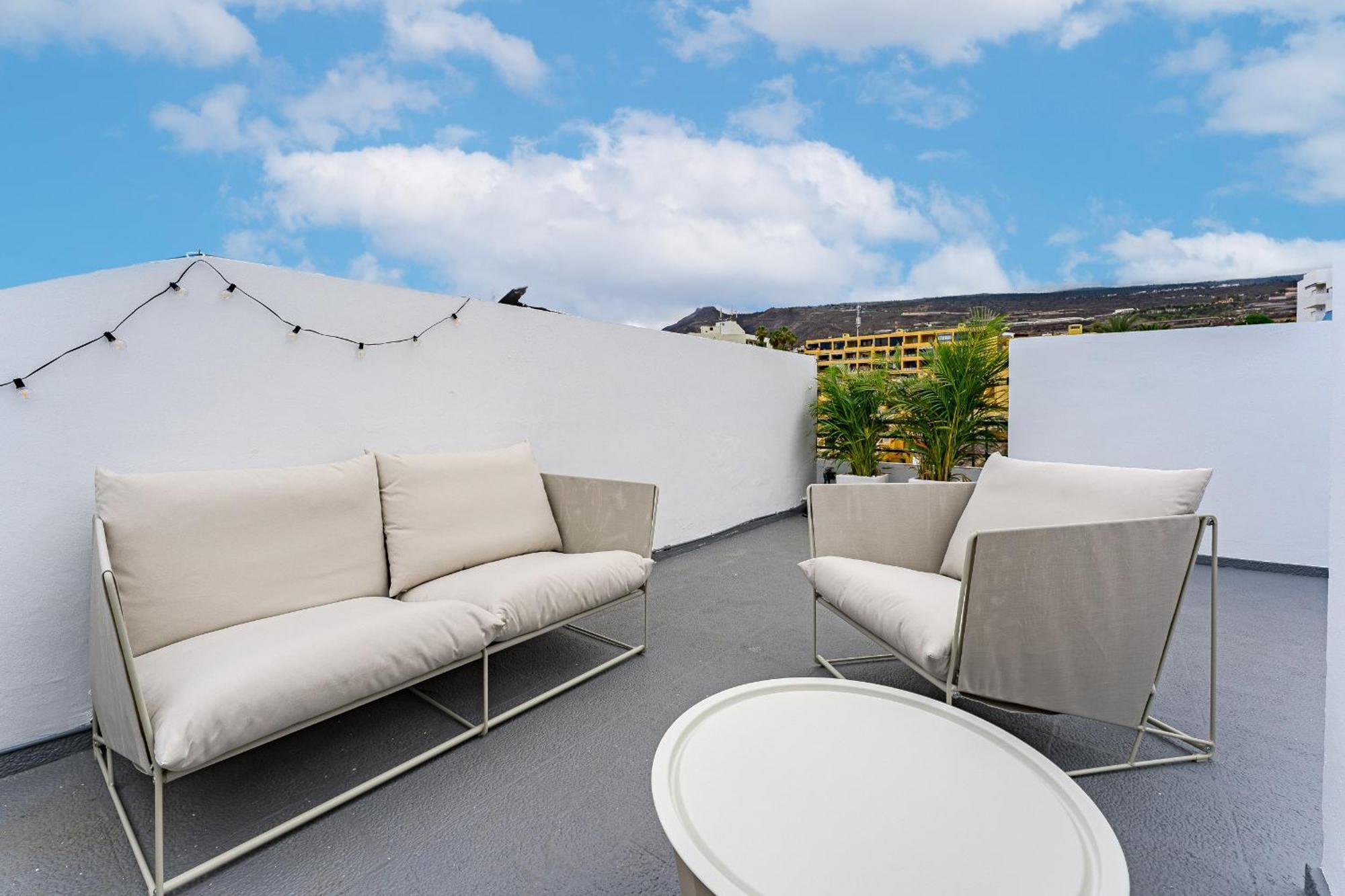 2Bdr Ocean View & Large Private Terrace In Puerto De Santiago Lägenhet Puerto de Santiago  Exteriör bild